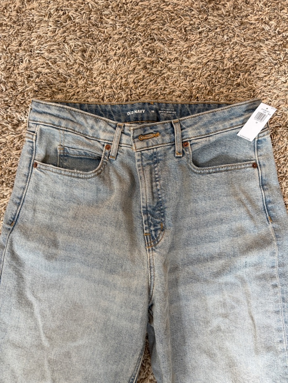 Old Navy Light Wash Wide Leg Jeans - Pale Blue Denim - Picture 3 of 8